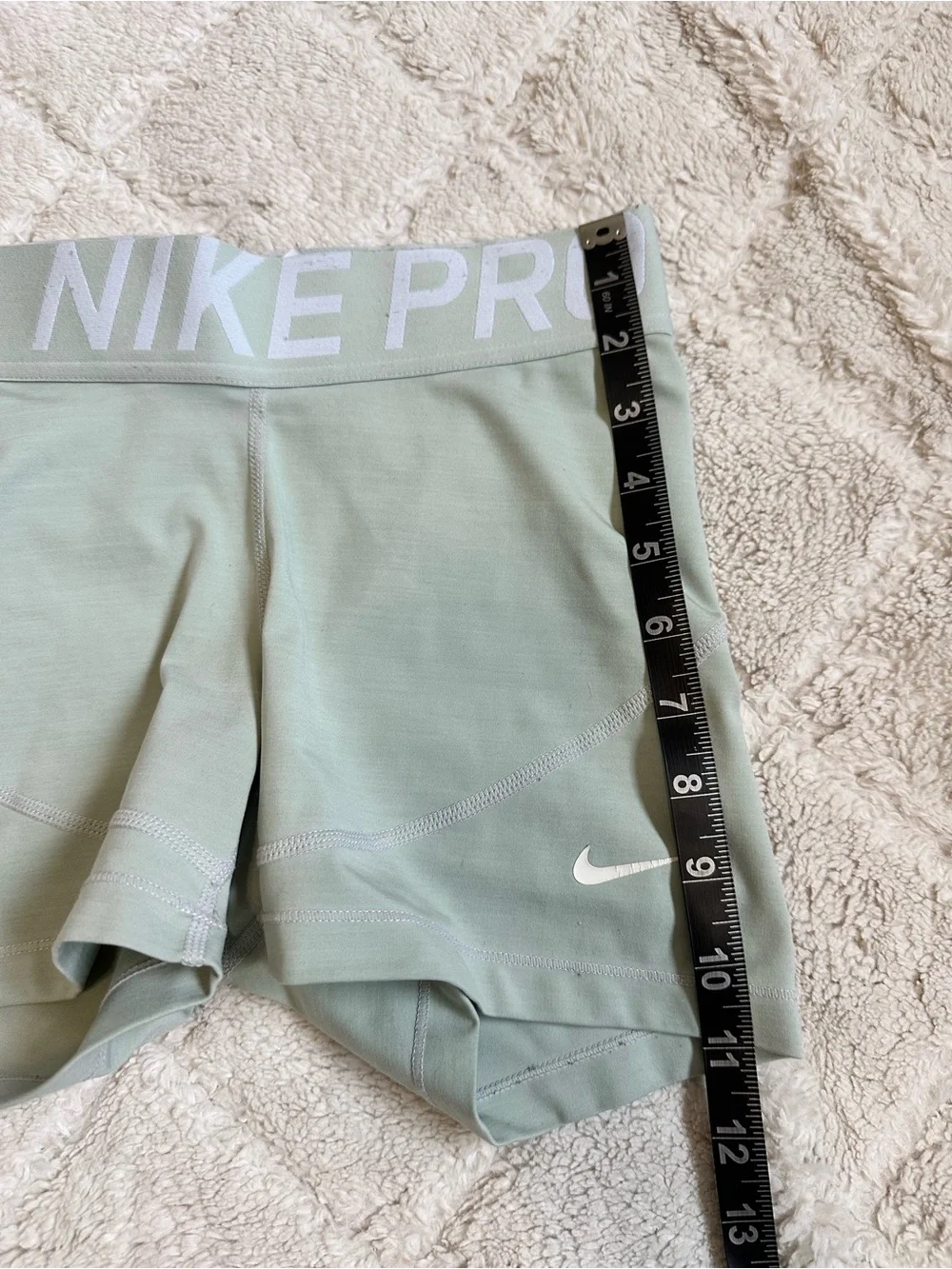 *FLAWED* Nike | Mint Nike Pro Compression Shorts | Size Small